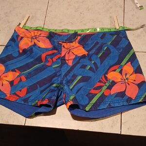 CRAZY SHIRTS Floral Blue Women's Reversible  Board Shorts